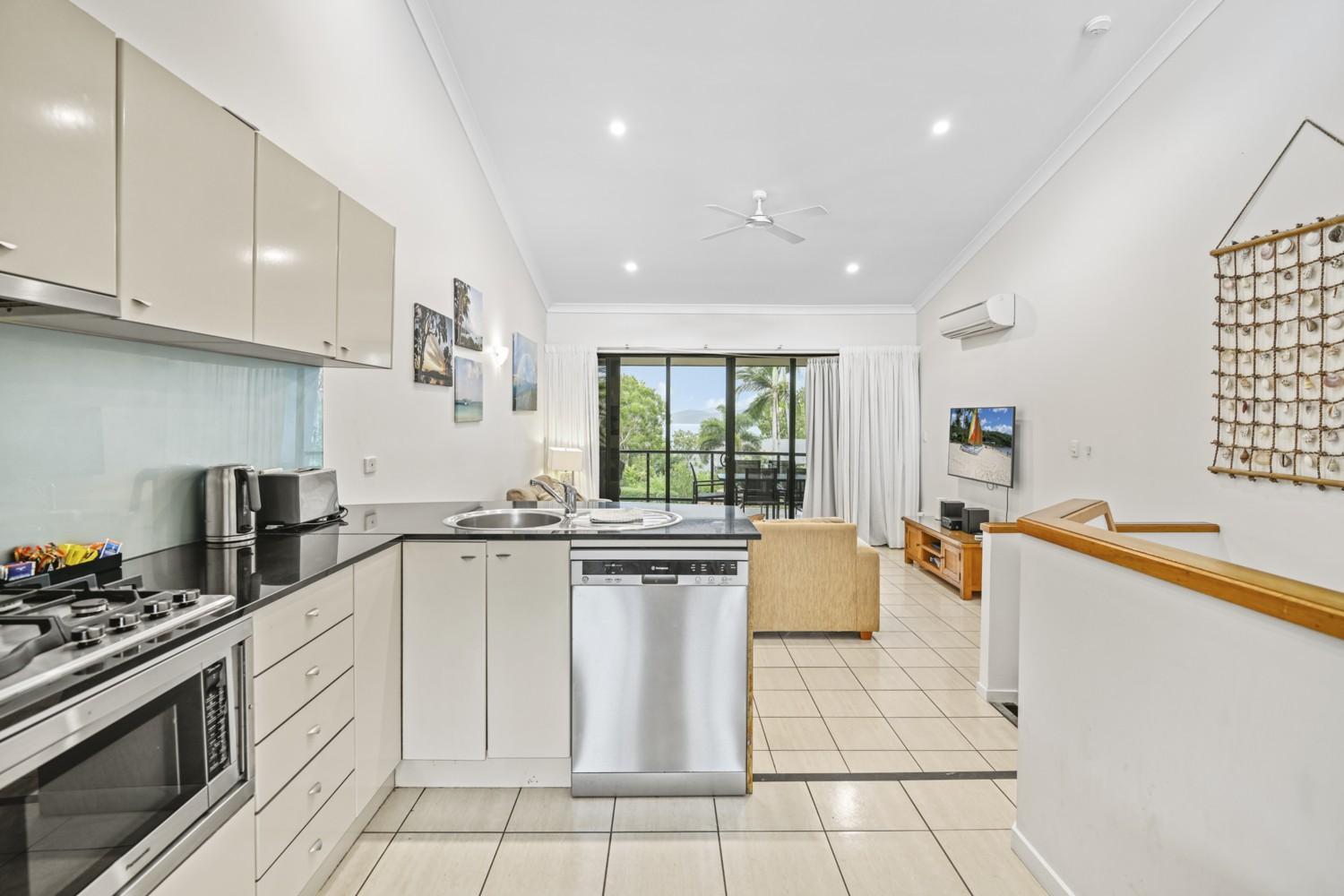 Anchorage Aparthotel Hamilton Island Bagian luar foto