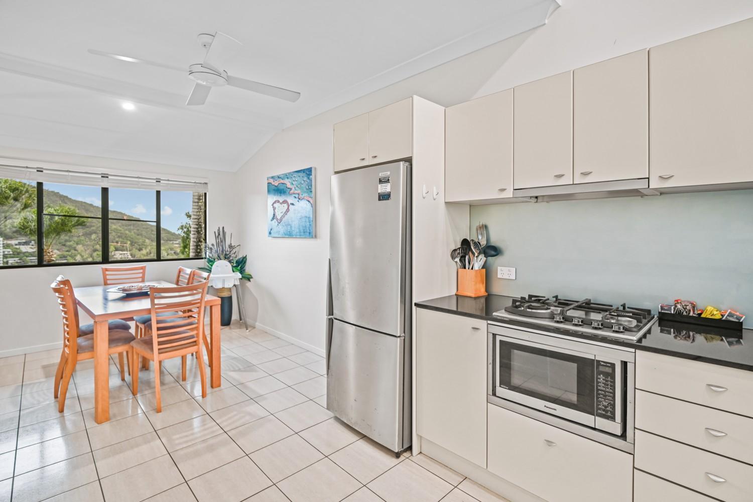 Anchorage Aparthotel Hamilton Island Bagian luar foto