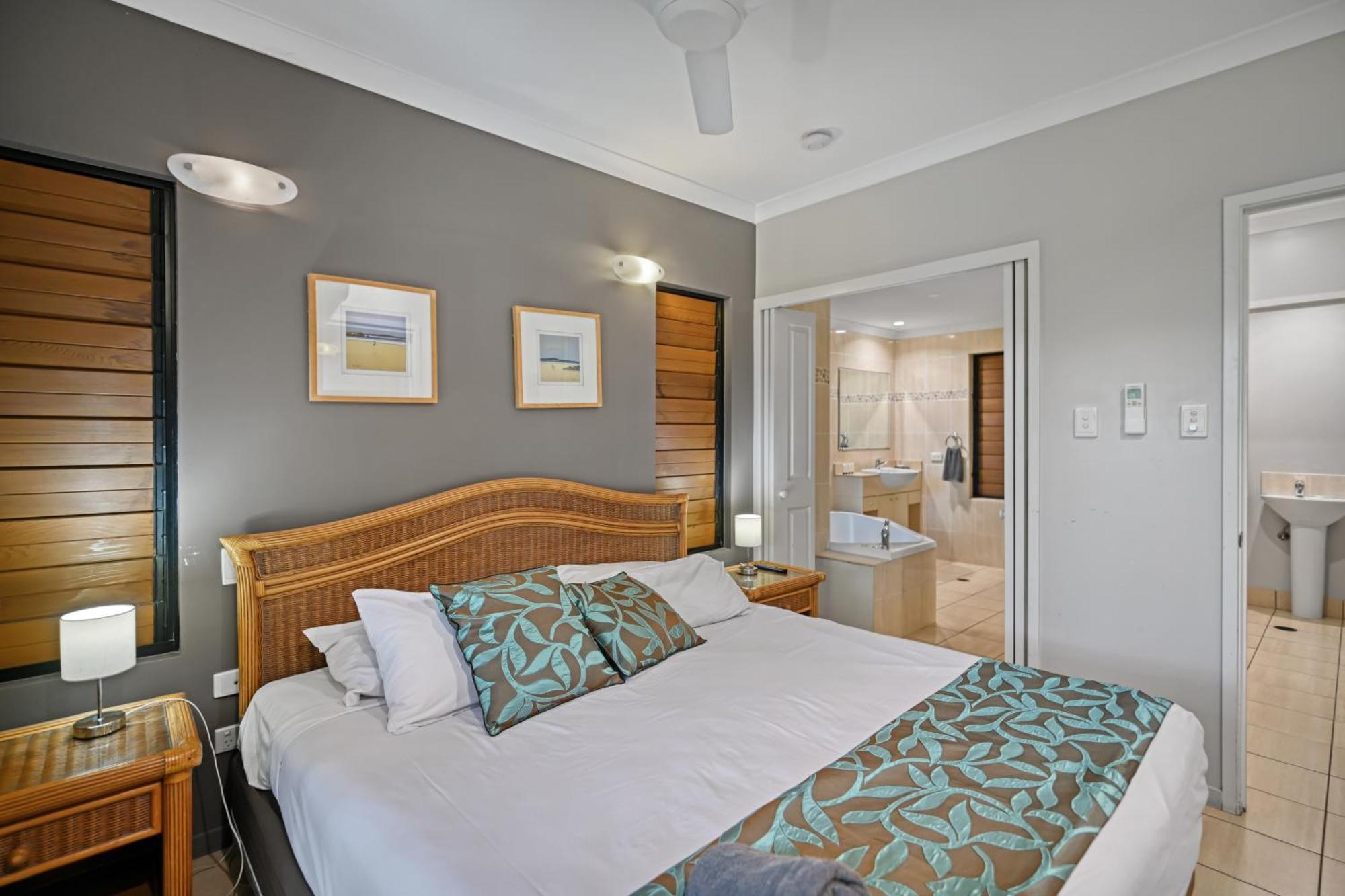 Anchorage Aparthotel Hamilton Island Bagian luar foto
